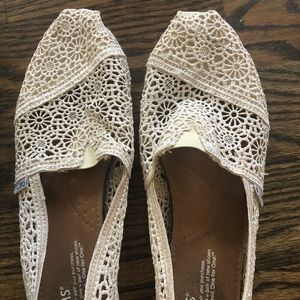 TOMS Women’s Classics Natural Moroccan Crochet